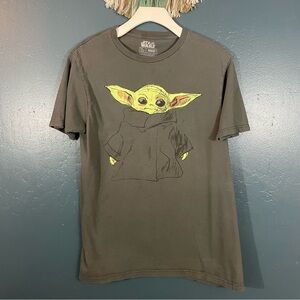 Star Wars Men’s Cotton Baby Yoda Grogu Graphic Short Sleeve Crewneck Tee Size M